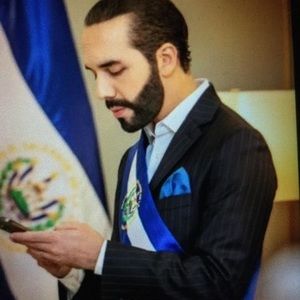 Meet your Posher, Roberto